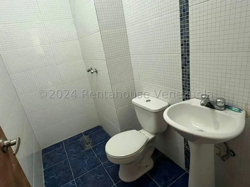 Apartamento (1 Nivel) en Venta en Agua Sal, Miranda - 11