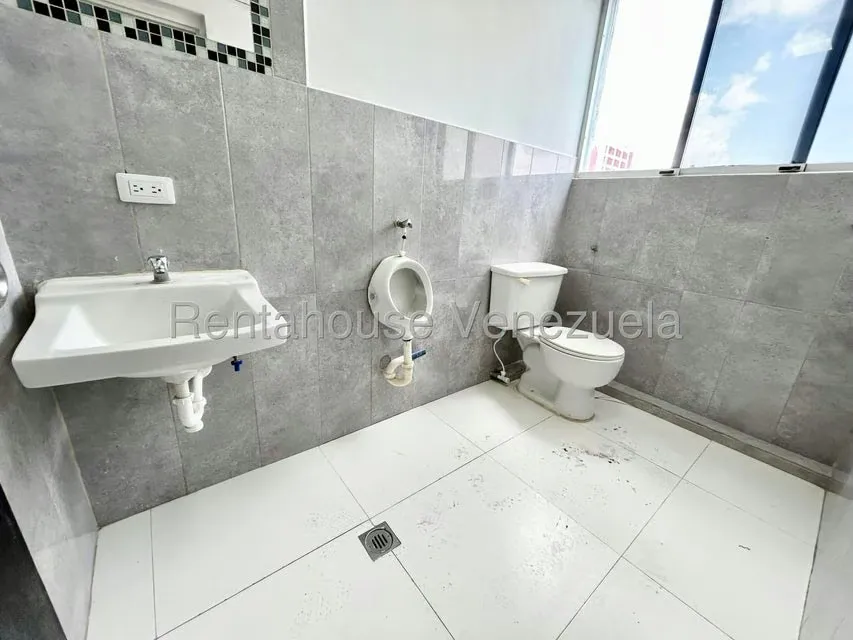 Local Comercial en Venta en Parroquia Santa Rosa, Lara - 9