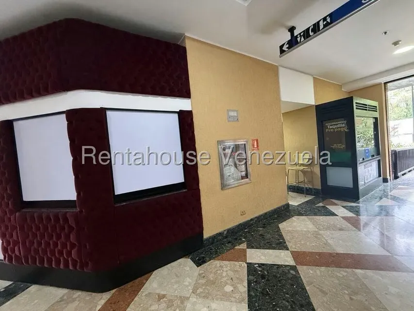 Local Comercial en Alquiler en Los Naranjos del Cafetal, Distrito Metropolitano - 12
