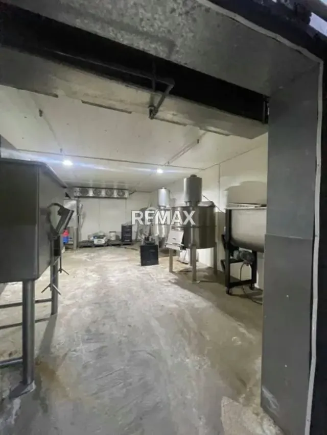 GALPÓN EN VENTA - URB. RUIZ PINEDA - 18