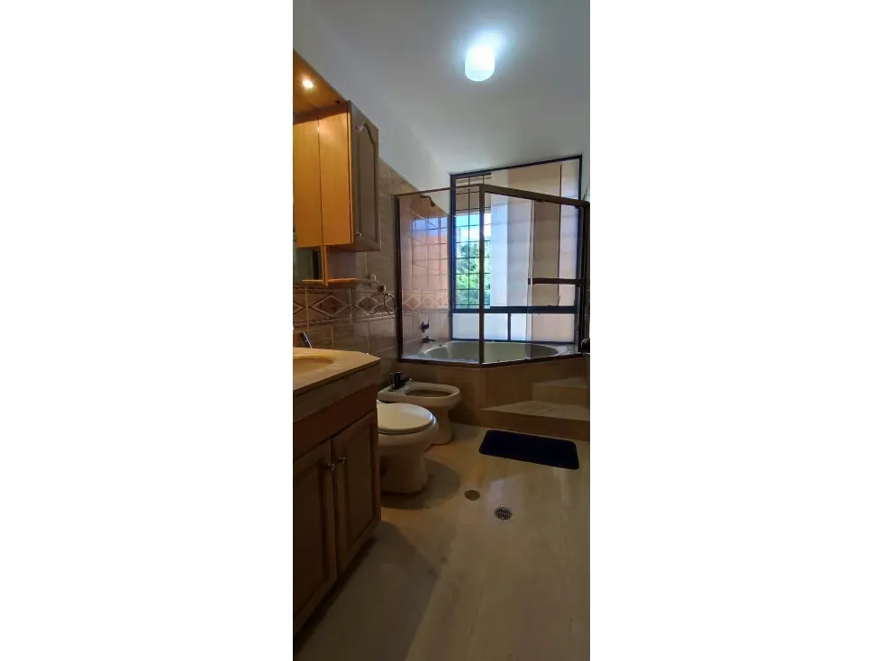 Vendo/alquilo PB 200+80m2 El Peñón 6569 - 22