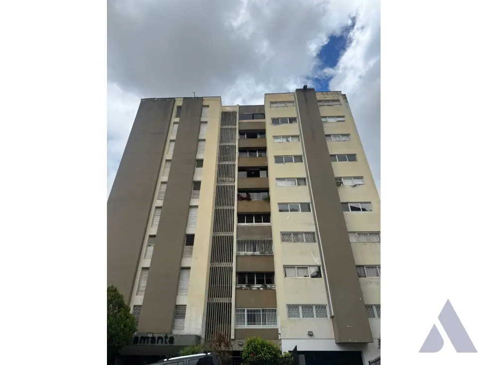 Se vende apartamento 136m2 Santa Rosa de Lima 0586