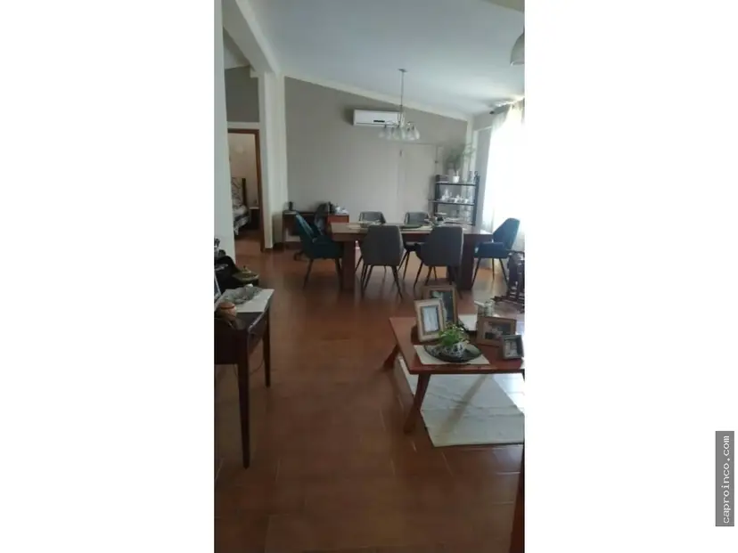 Apartamento con local comercial C-4987526