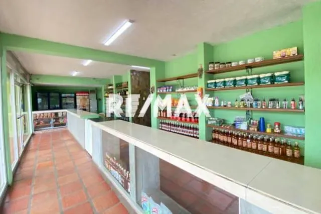 VENTA DE LOCAL CON ÁREA DE GALPON Y APARTAMENTO EN SAN FRANCISCO EL BAJO - 3