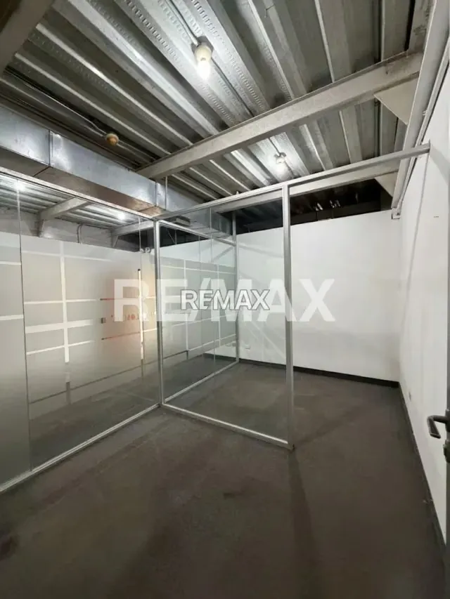 Local comercial en Alquiler C.C Akrai Center - 2