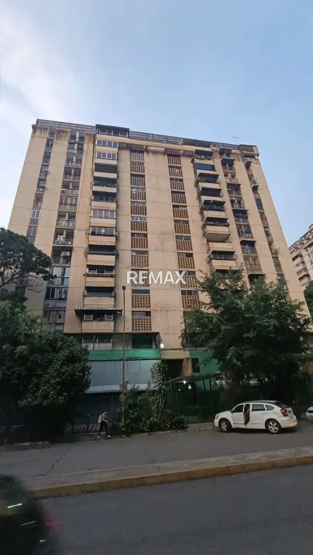 Apartamento en venta en Av. O´Higgins, La Paz.