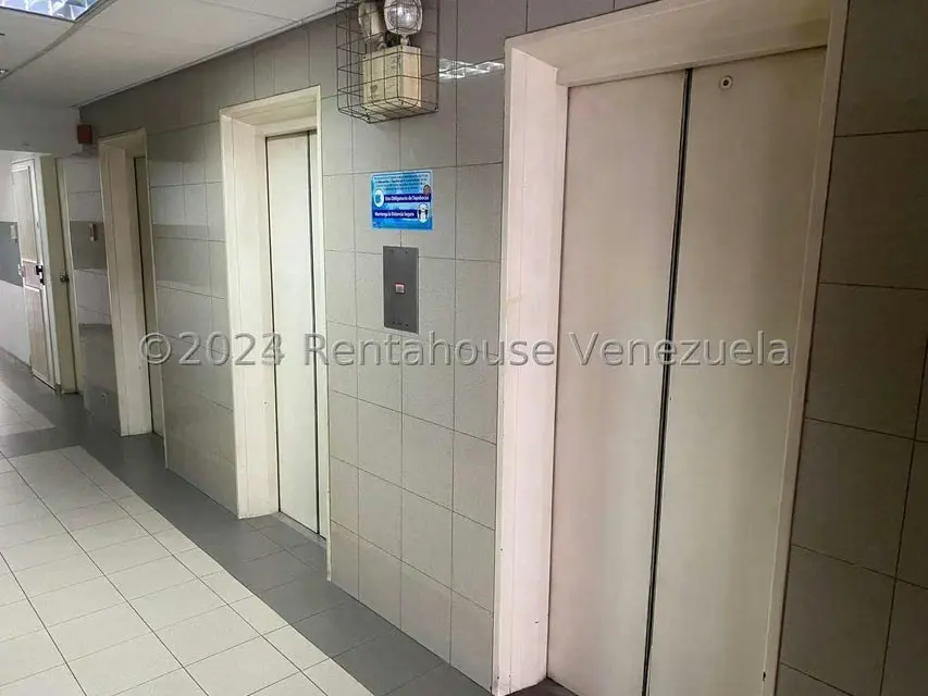 Local Comercial en Alquiler en Chacao, Distrito Metropolitano - 2