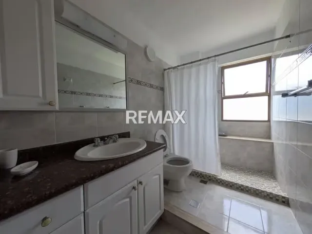 Penthouse en alquiler colinas de Bello Monte, 300M - 20