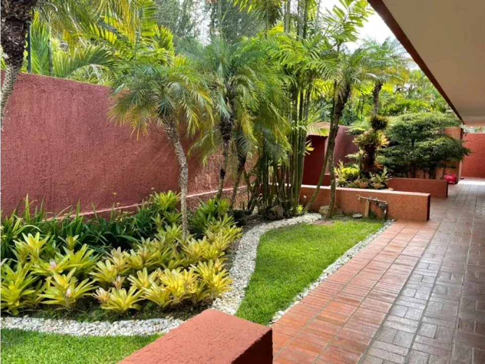 Se vende casa en Alto Hatillo 6H+2S/6+2S/5P - 4