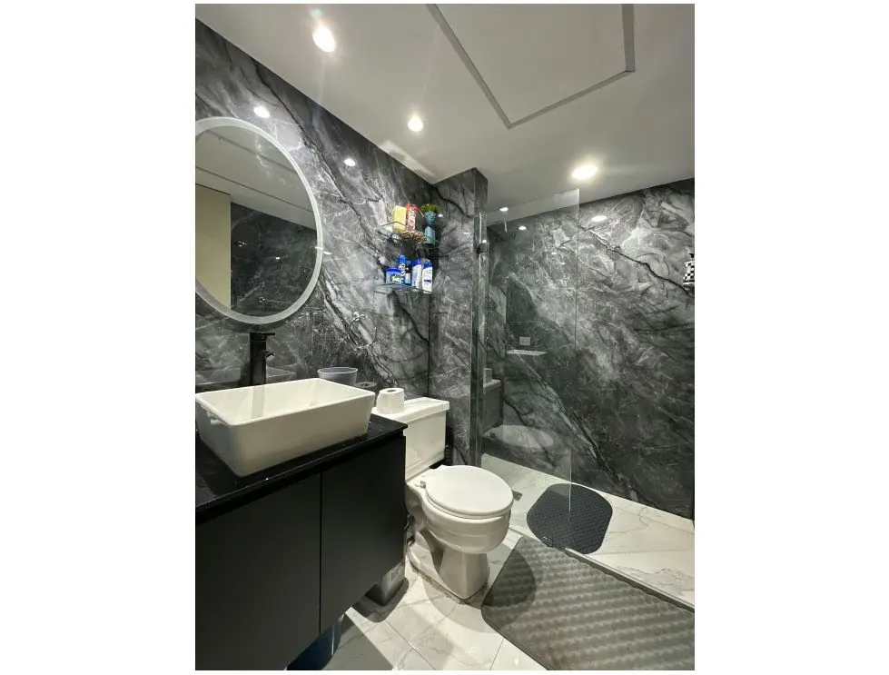 Alquilo cubículos 20m2 Torre Profesional La California 8420 - 10