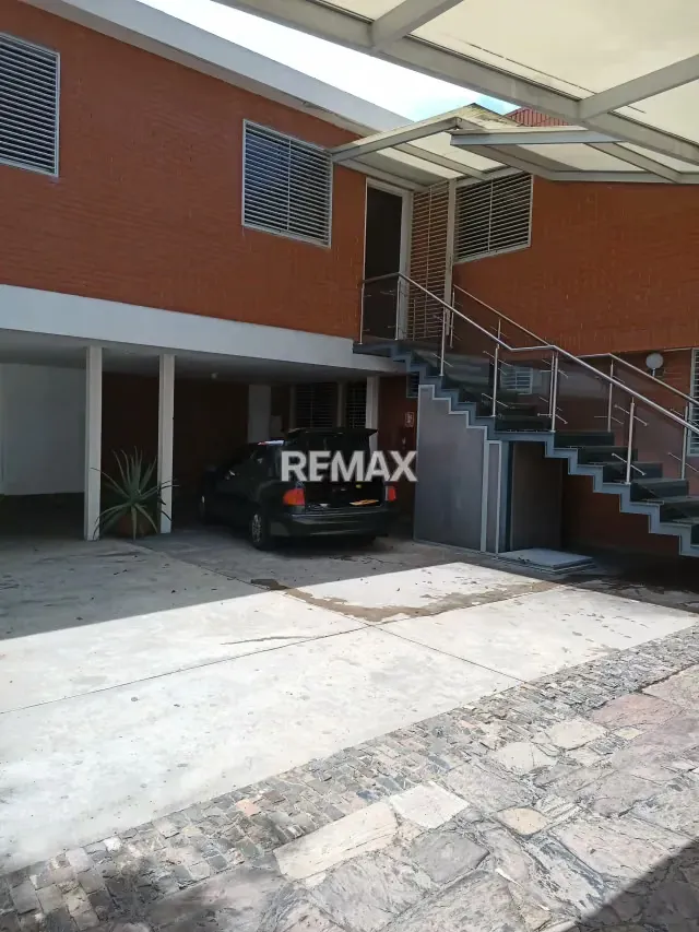 SE VENDE HOTEL OPERATIVO AV ROTARÍA