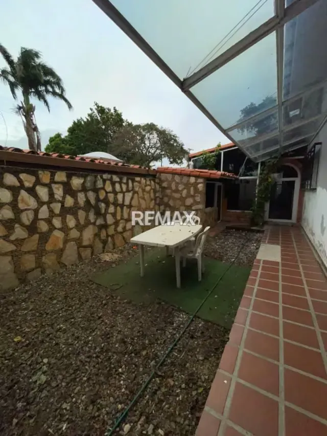 EN VENTA Propiedad Versátil con Gran Capacidad En Santa Elena - 14