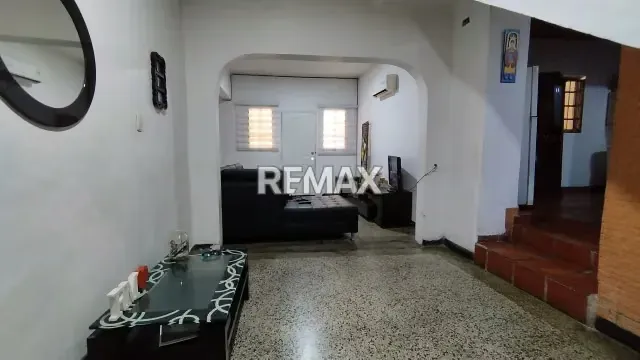 Casa en plena Avenida Briceño Mendez a 2 cuadras de la Cedeño - 10