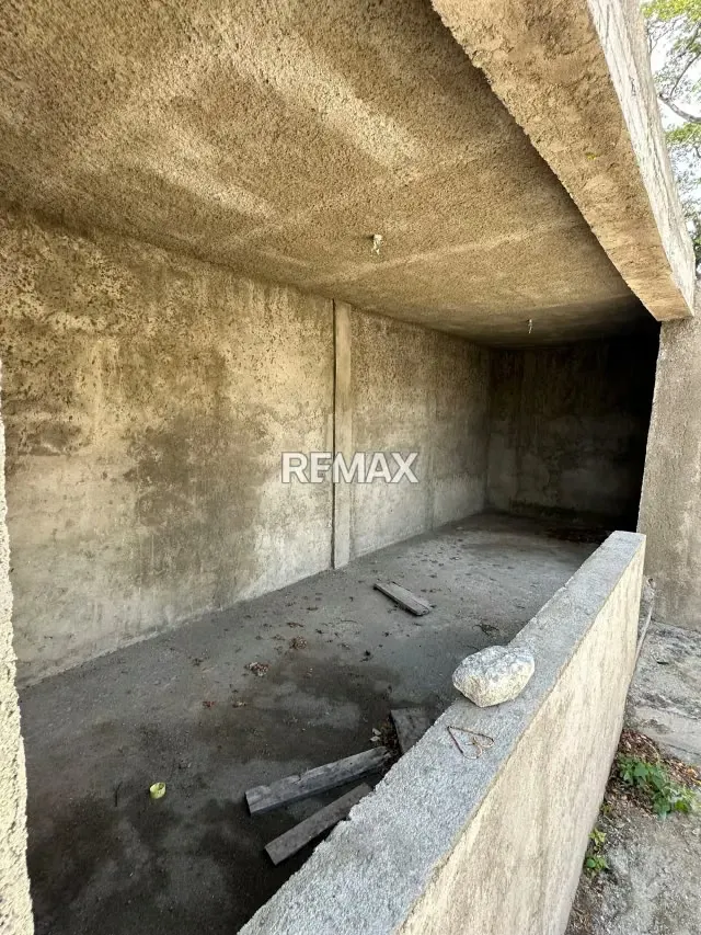 TERRENO EN VENTA - 5
