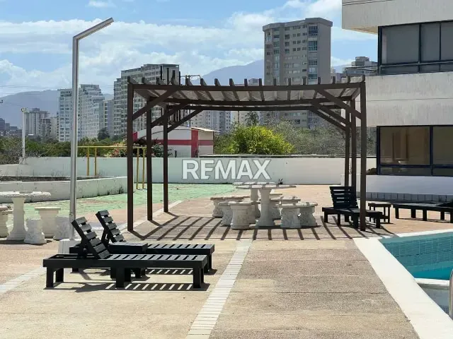 EN VENTA APARTAMENTO EN RESD. BAHÍA DEL MORRO, EN FRENTE A LA AV. BOLÍVAR - ISLA DE MARGARITA - 12