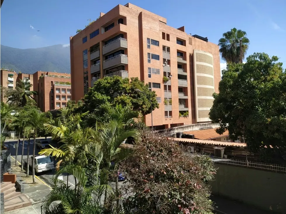 VENTA DE APARTAMENTO EN LA URB. CAMPO ALEGRE - 16