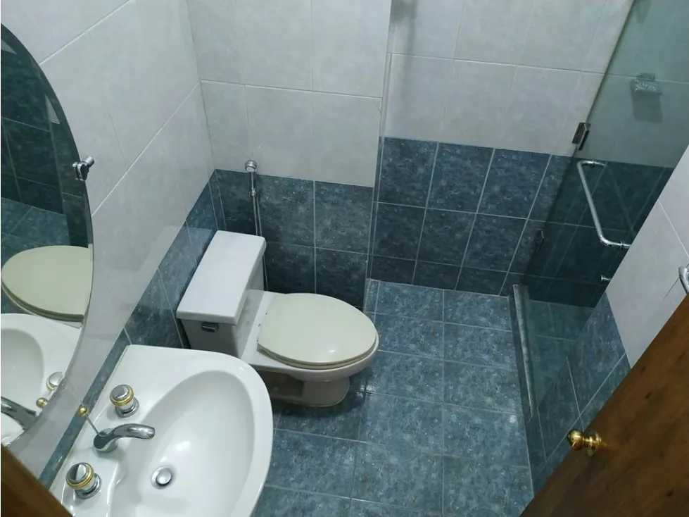 VENTA DE APARTAMENTO EN LA URB. CAMPO ALEGRE - 8