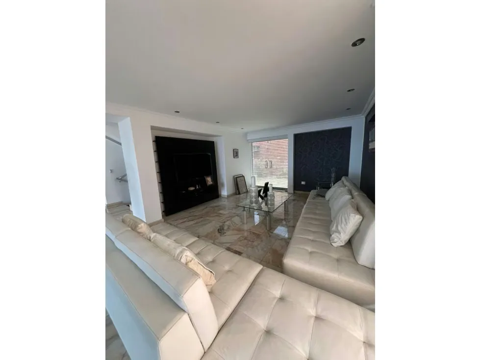 Se vende casa 900m2 Los Naranjos 6672 - 6