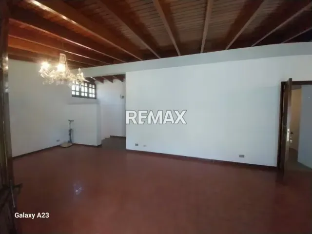 CASA EN ALQUILER 1 SOLO NIVEL - 8