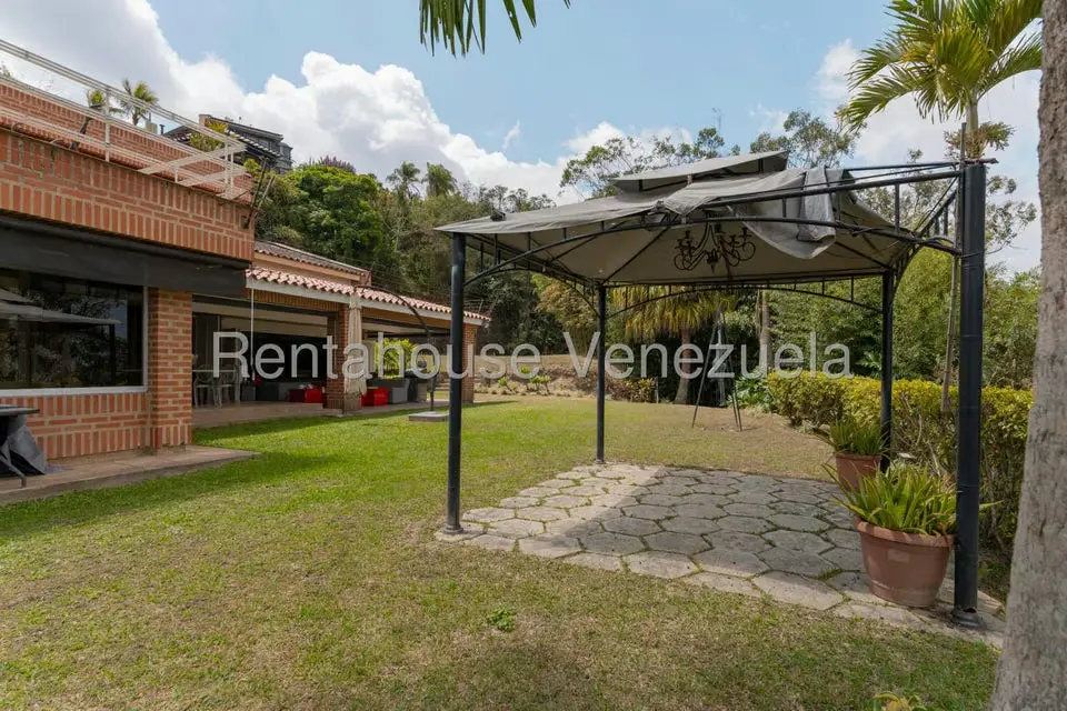 Casa (Duplex) en Venta en Alto Hatillo, Distrito Metropolitano - 28
