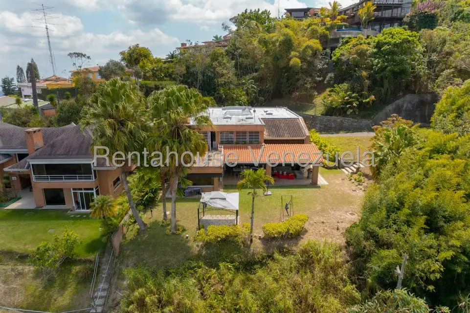 Casa (Duplex) en Venta en Alto Hatillo, Distrito Metropolitano - 4