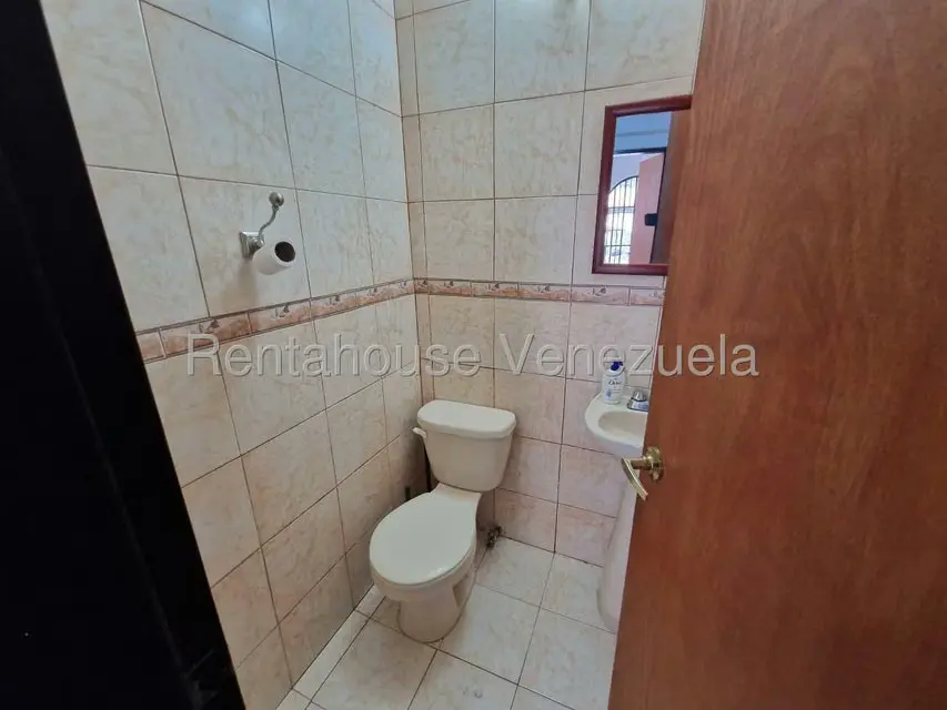Anexo (1 Nivel) en Alquiler en Macaracuay, Distrito Metropolitano - 9