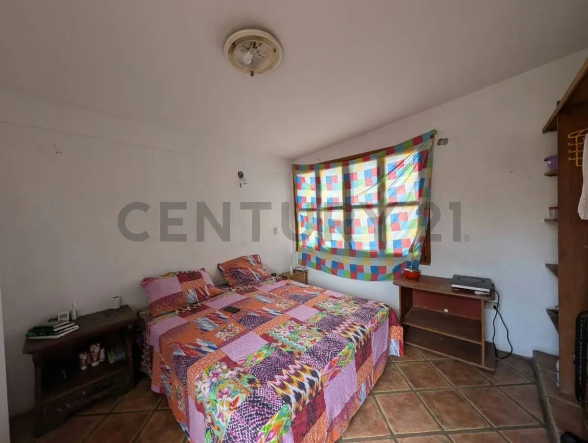 AMPLIA CASA MODERNA DE 2 NIVELES EN EL VALLE, MUNICIPIO GARCIA, PARA REMODELAR - 21