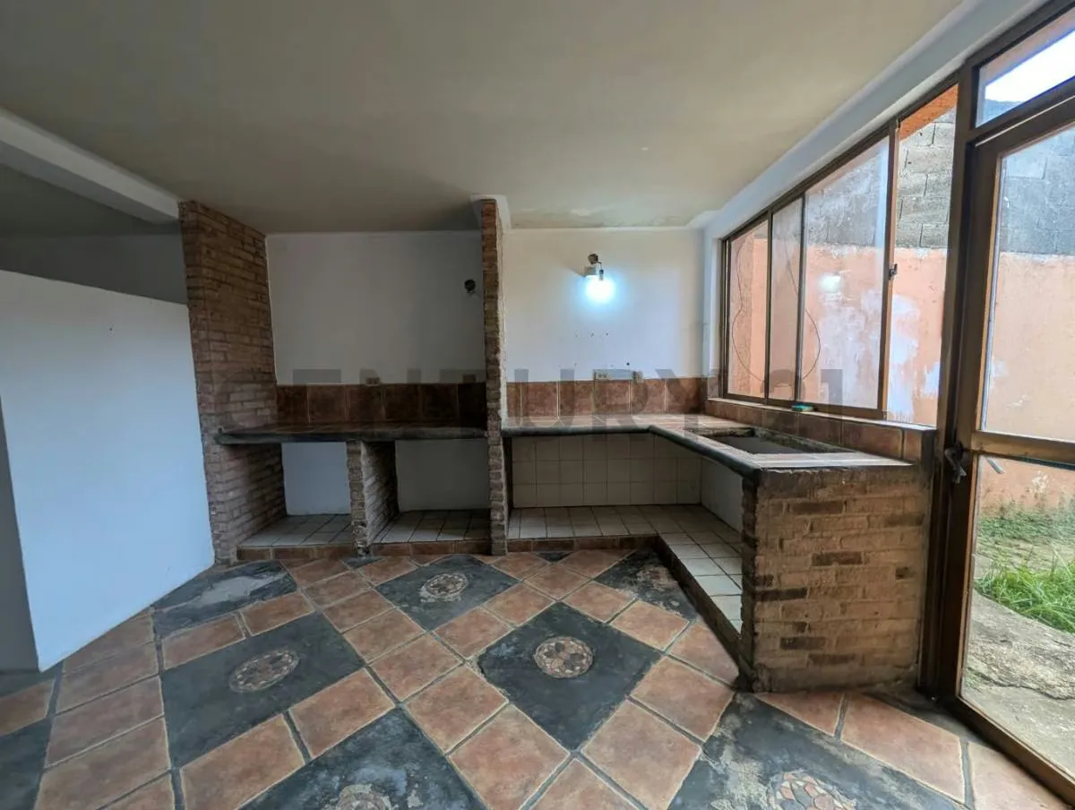 AMPLIA CASA MODERNA DE 2 NIVELES EN EL VALLE, MUNICIPIO GARCIA, PARA REMODELAR - 7