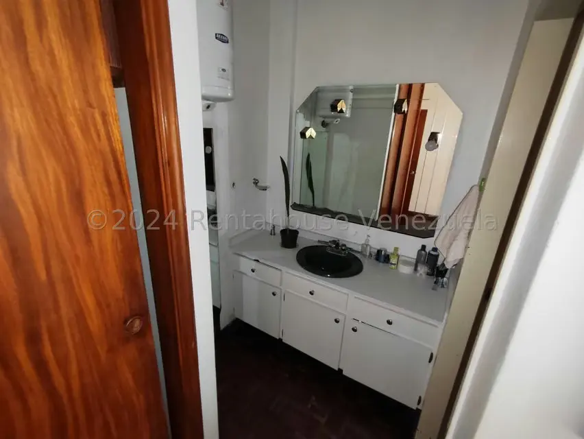 Casa (1 Nivel) en Venta en Macaracuay, Distrito Metropolitano - 35