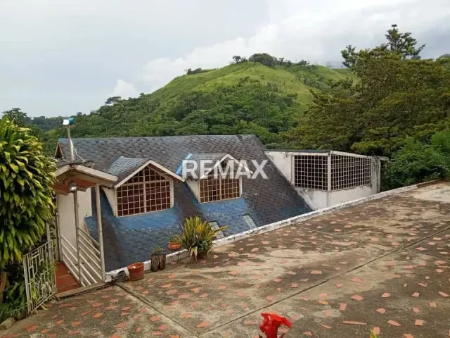 Venta de casa los Anaucos Country Club
