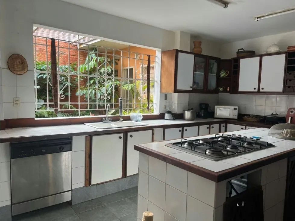 ¡Casa en Venta en Alta Florida! 500m² terreno, 400m² construcción, 4 h - 6