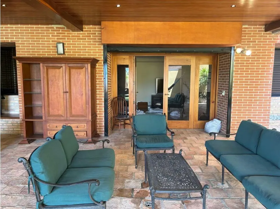 Se vende Apto PB 400m² 4h+s/ 5b+s/ 4p Colinas de Valle Arriba - 17