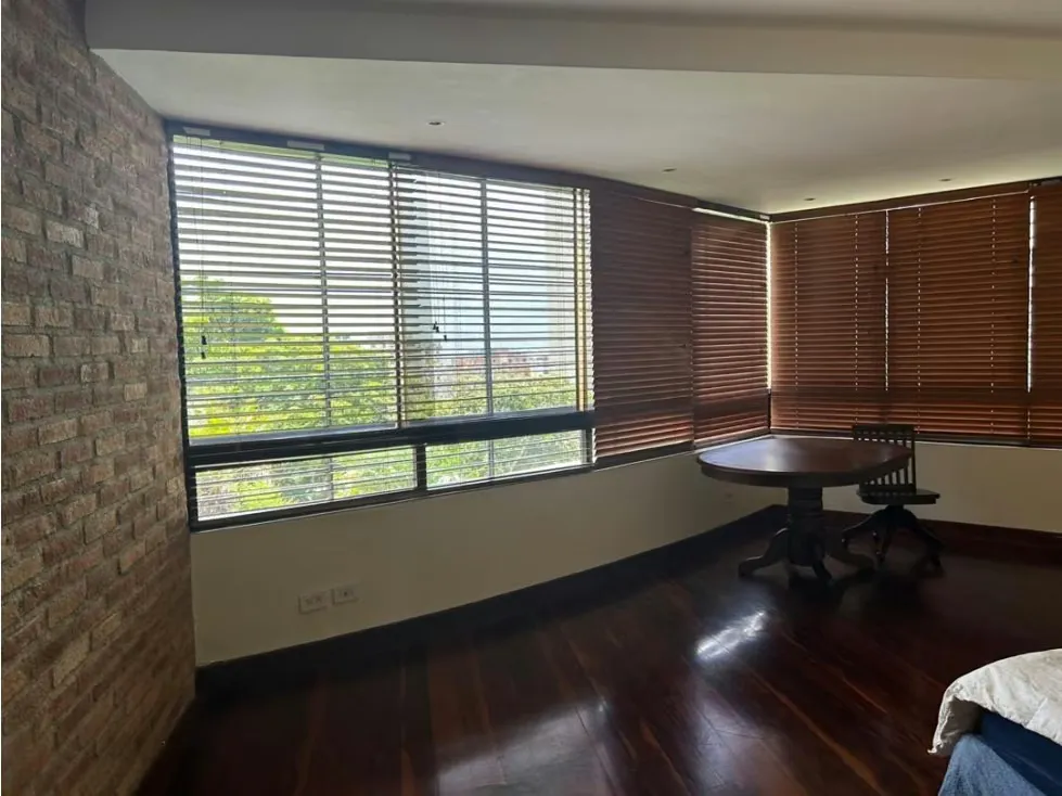 Se vende Apto PB 400m² 4h+s/ 5b+s/ 4p Colinas de Valle Arriba - 23