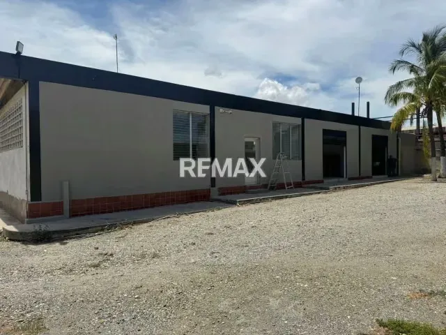 Local en alquiler zona industrial - 7