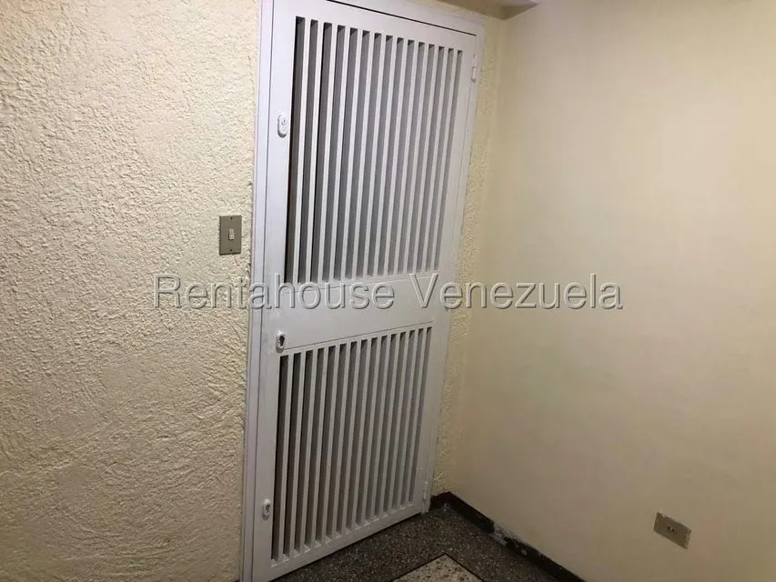 Apartamento (1 Nivel) en Venta en Valles de Camoruco, Carabobo - 4