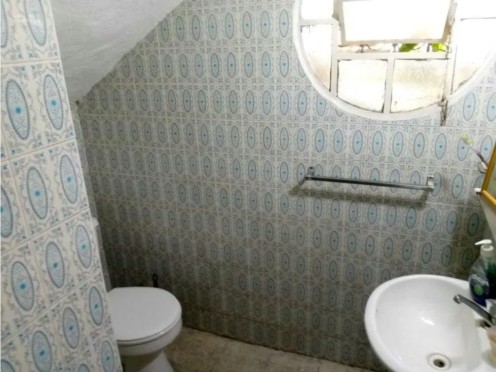 ALQUILO CASA COMERCIAL LOS CHAGUARAMOS 331m2 - 8