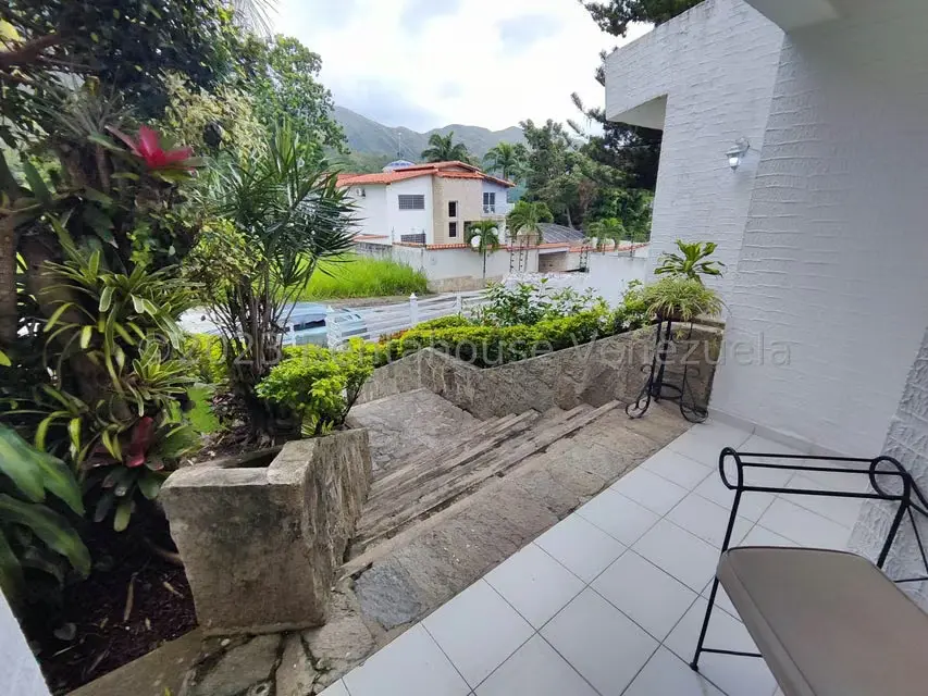 Casa (Multipes Niveles) en Venta en El Castaño (Zona Privada), Aragua - 3