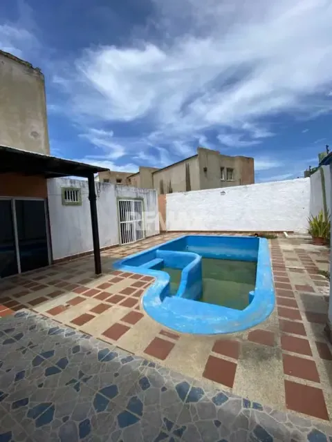 Casa con 4 apartamentos en venta en Maneiro, Isla de Margarita - 15