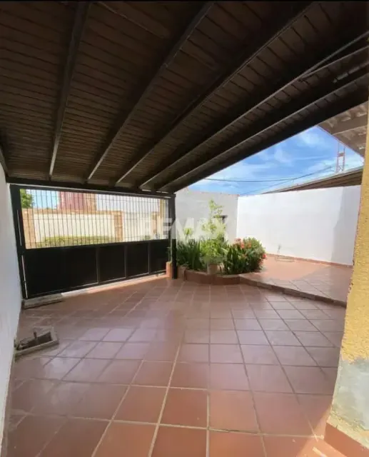 Casa con 4 apartamentos en venta en Maneiro, Isla de Margarita - 7