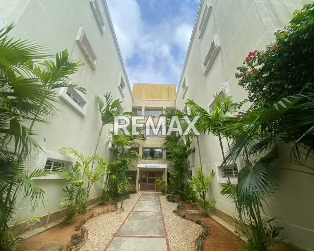 EXCLUSIVO APARTAMENTO EN VENTA EN LA ASUNCIÓN: 96M², TOTALMENTE AMOBLADO, 3HAB, PISCINA, AGUA PERMANENTE Y CLIMA DE MONTAÑA. SEGURIDAD GARANTIZADA EN CONJUNTO ENTRE MONTAÑAS. ¡LISTO PARA MUDAR! - 3