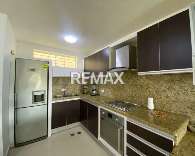 EXCLUSIVO APARTAMENTO EN VENTA EN LA ASUNCIÓN: 96M², TOTALMENTE AMOBLADO, 3HAB, PISCINA, AGUA PERMANENTE Y CLIMA DE MONTAÑA. SEGURIDAD GARANTIZADA EN CONJUNTO ENTRE MONTAÑAS. ¡LISTO PARA MUDAR! - 5
