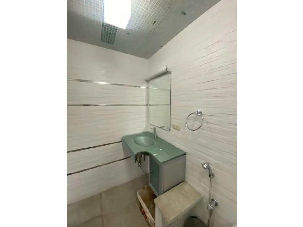 Se vende casa 680m2 4h+2s/7b/10p Cerro Verde 4377 - 21