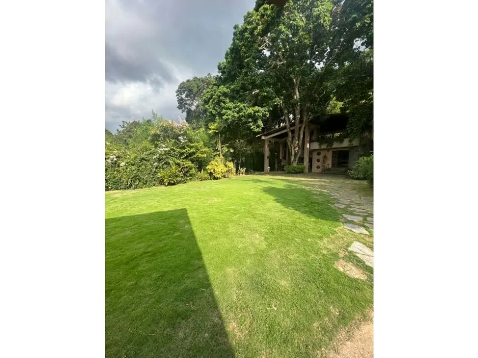 Se vende casa 680m2 4h+2s/7b/10p Cerro Verde 4377 - 37