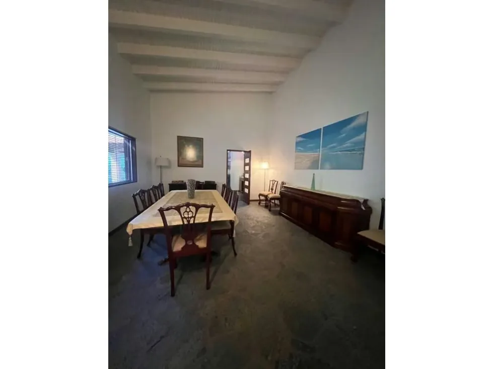 Se vende casa 680m2 4h+2s/7b/10p Cerro Verde 4377 - 45