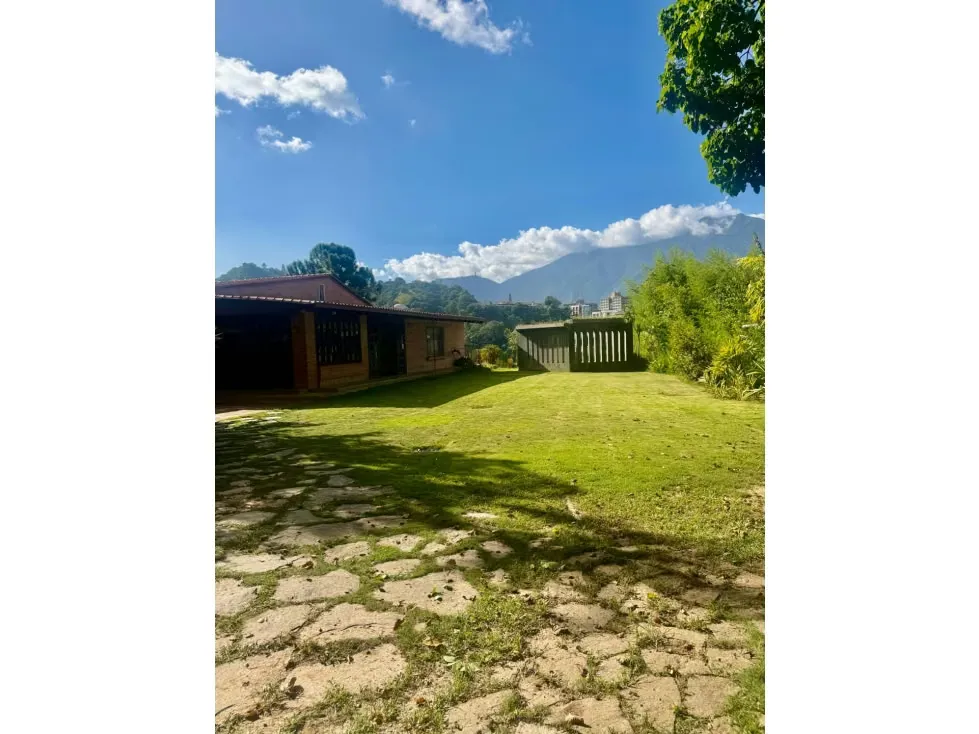 Se vende casa 680m2 4h+2s/7b/10p Cerro Verde 4377 - 59