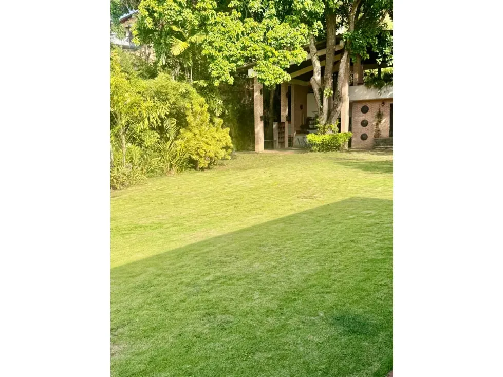 Se vende casa 680m2 4h+2s/7b/10p Cerro Verde 4377 - 61