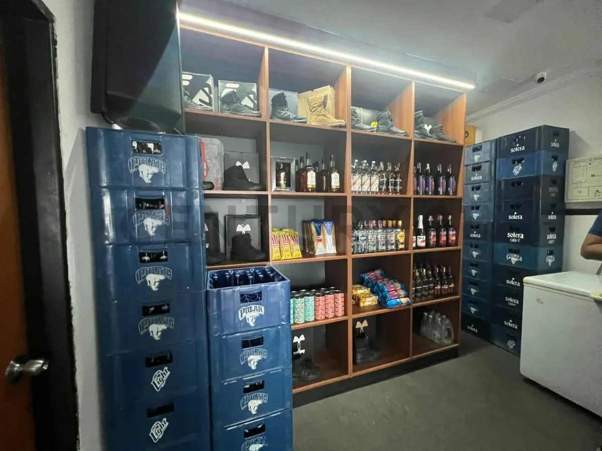 Fondo de comercio licoreria y bodegon en Caracas Centro - 4