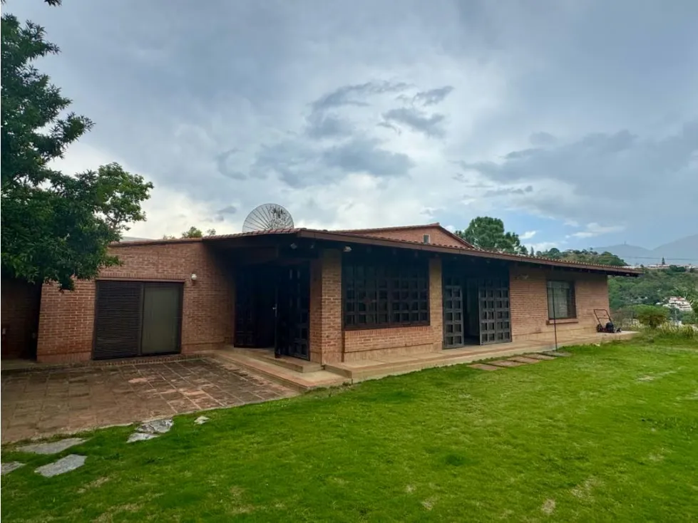 En Venta Casa en Cerro Verde, Baruta - Caracas - 3