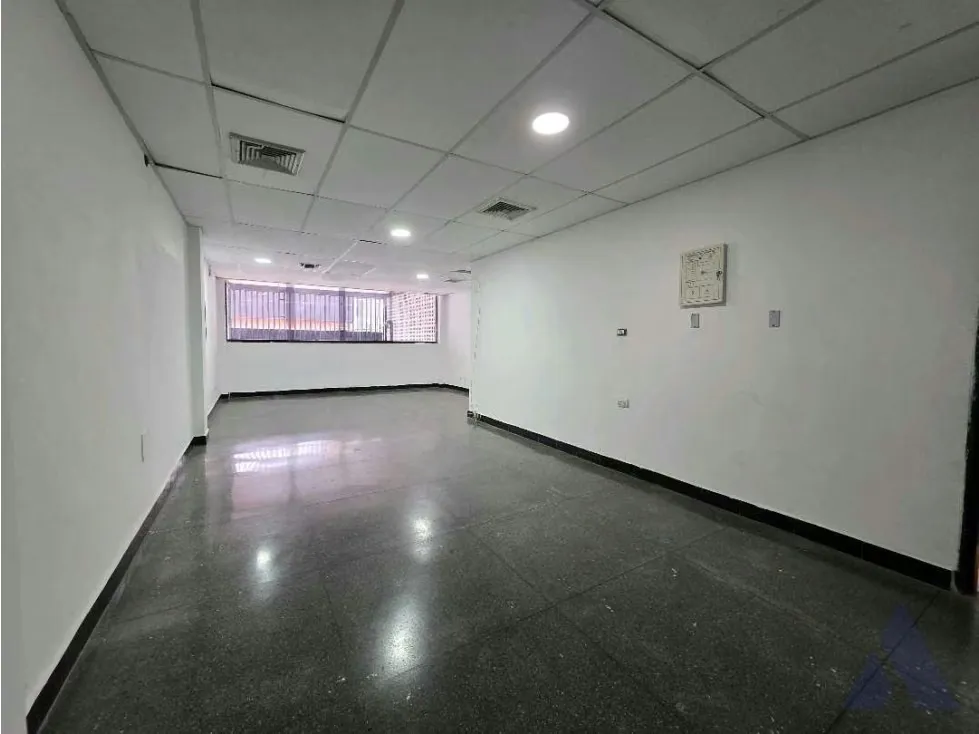 Se alquila local comercial 40m2 Boleita 6585 - 2