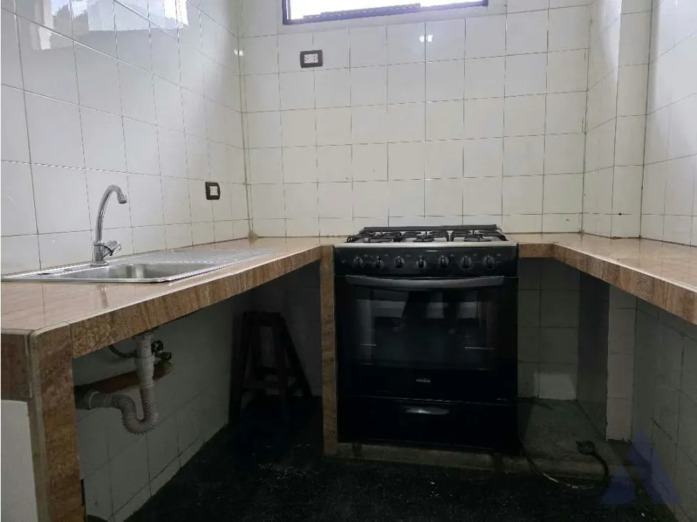 Se alquila local comercial 40m2 Boleita 6585 - 5